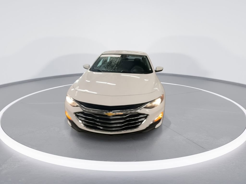 Used 2024 Chevrolet Malibu LS image 3