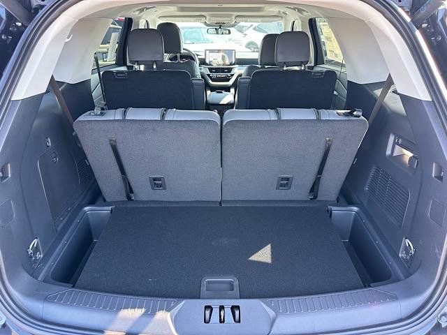 New 2025 Ford Explorer Active w/ Active Comfort Package image 8