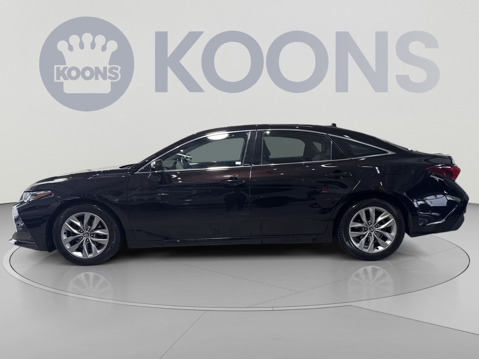 Used 2022 Toyota Avalon XLE FWD image 7