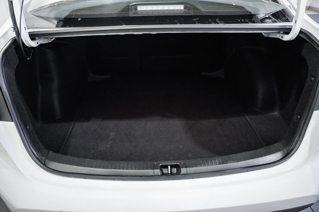 Used 2024 Toyota Corolla LE image 8