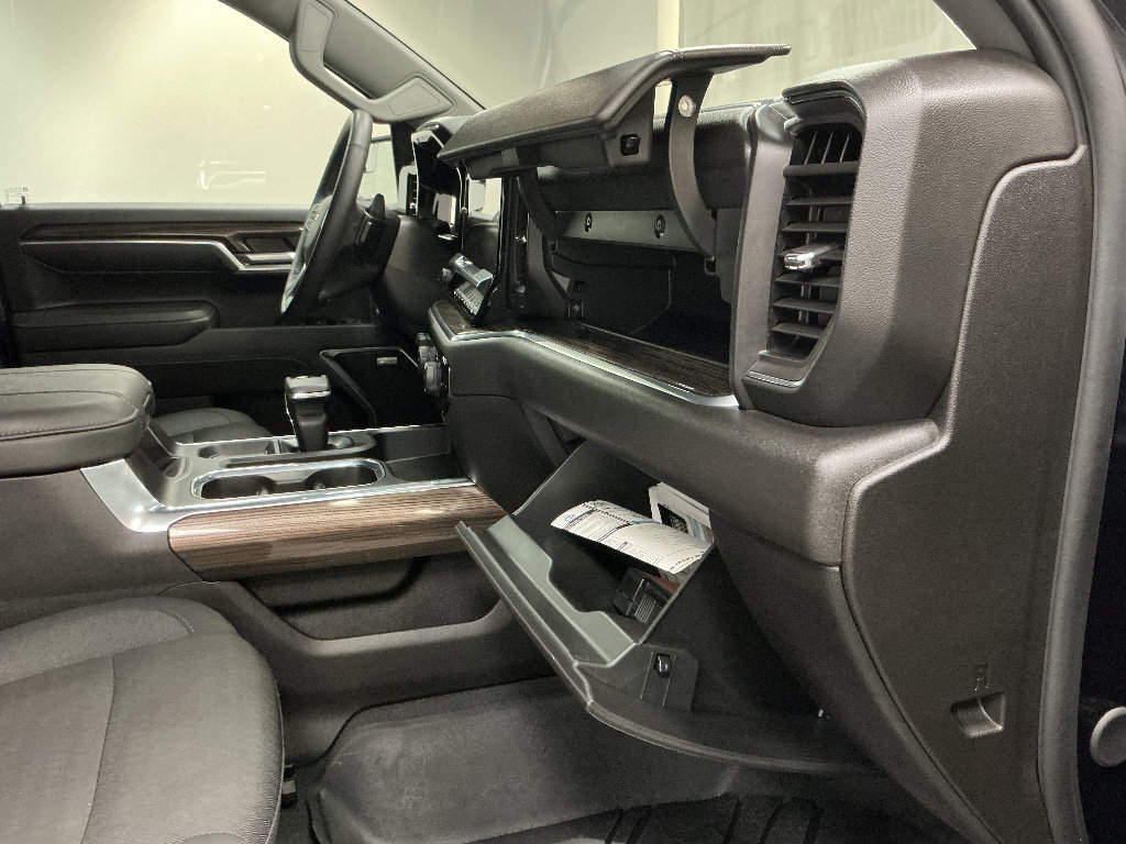 Used 2024 Chevrolet Silverado 1500 RST w/ Convenience Package II AWD/4WD image 34