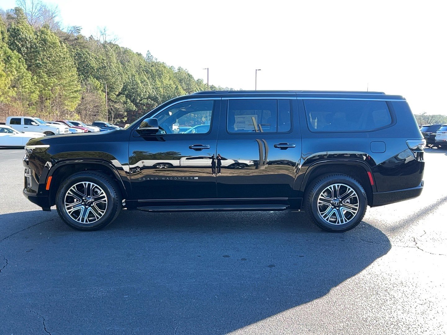 New 2026 Jeep Grand Wagoneer L 4X4 w/ HD Trailer Tow Package image 8