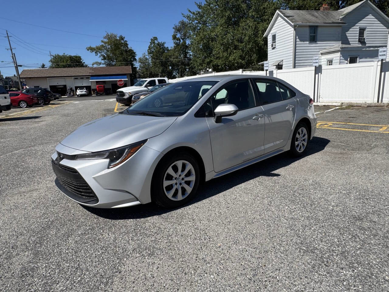 Used 2023 Toyota Corolla LE image 23