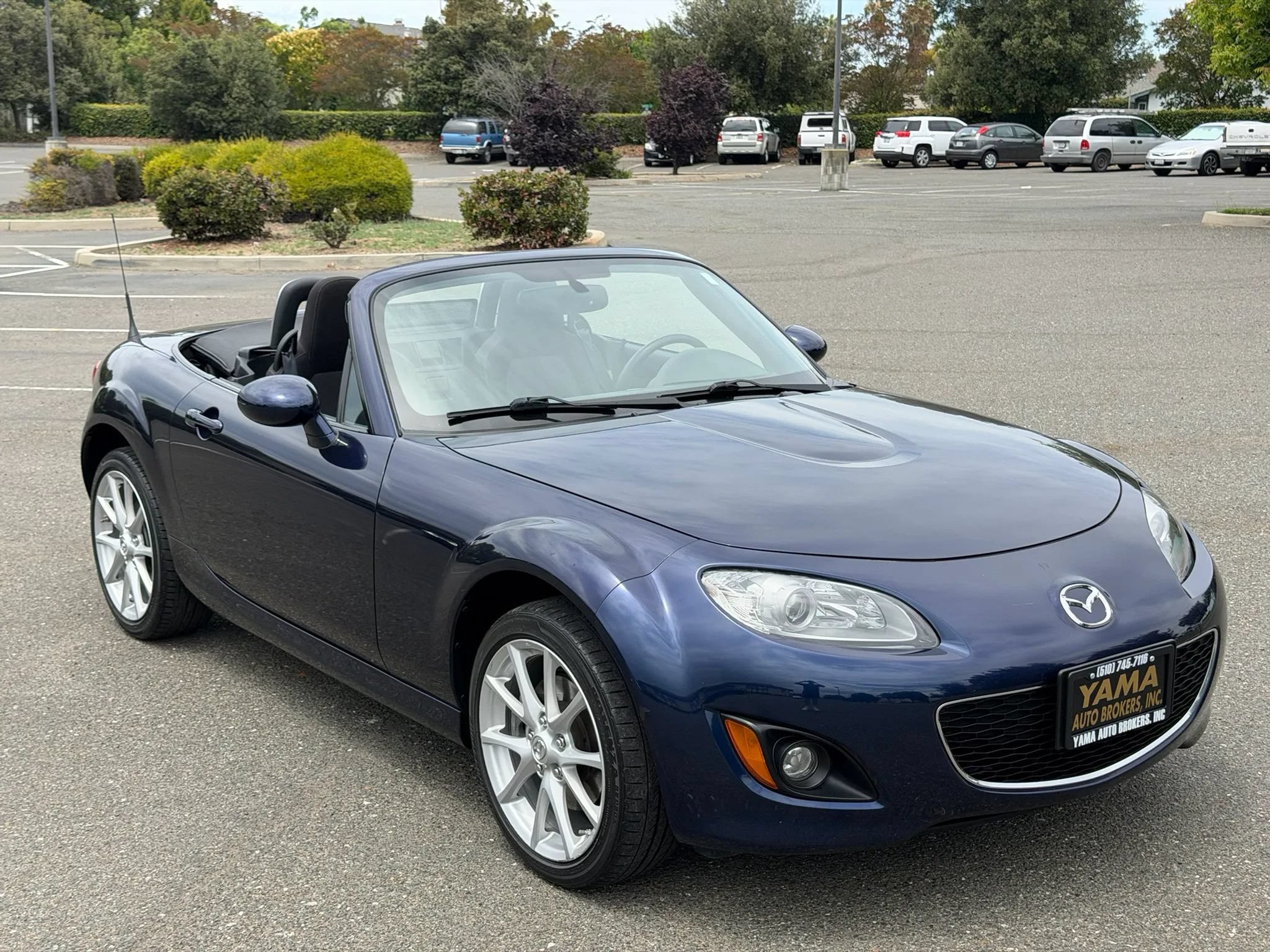 Used 2009 MAZDA MX-5 Miata Touring w/ Suspension Pkg RWD image 13