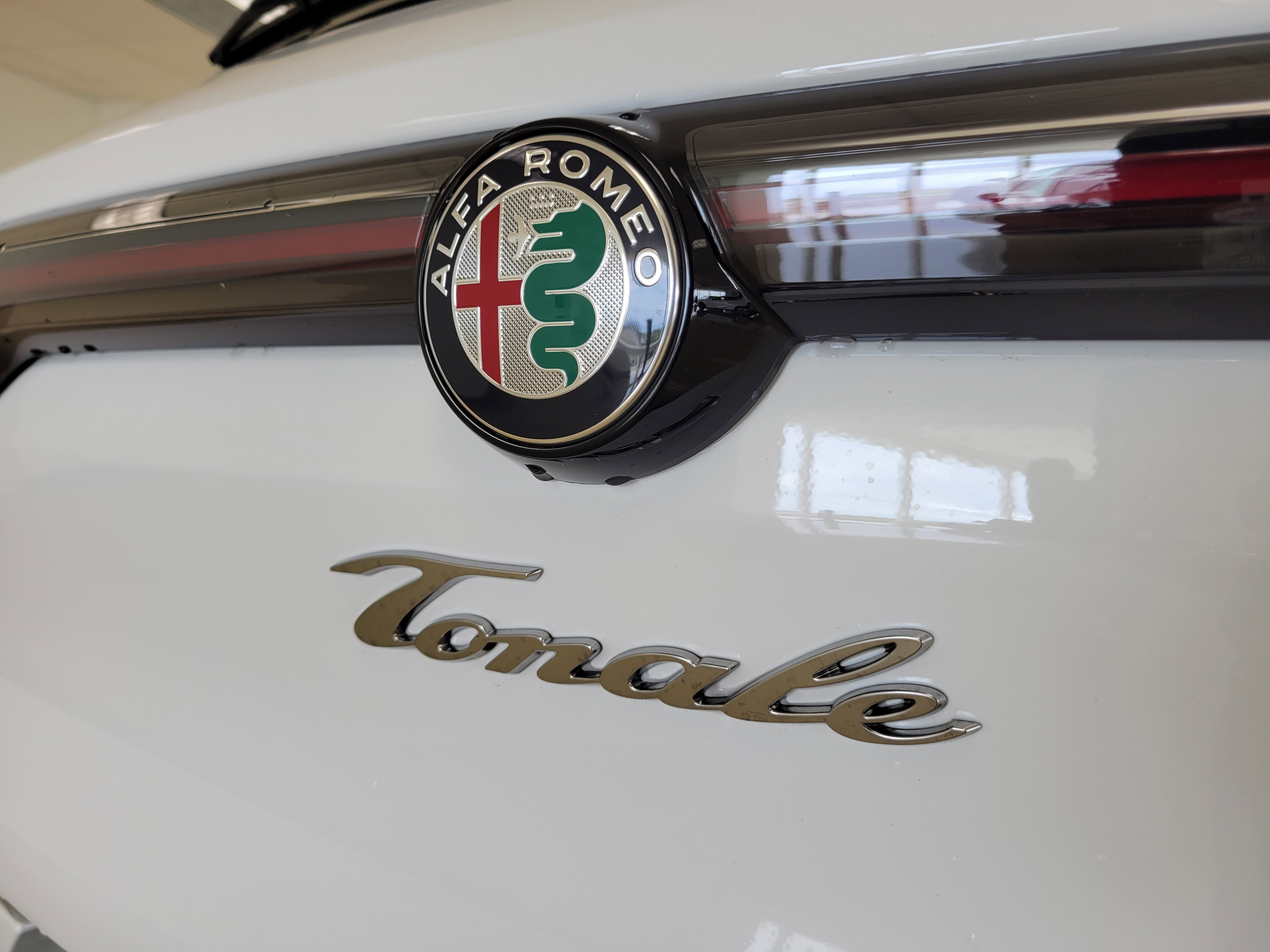 Used 2025 Alfa Romeo Tonale w/ Active Assist Package AWD/4WD image 12