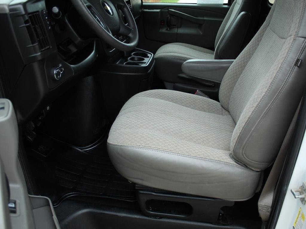 Used 2019 Chevrolet Express 3500 LT w/ LT Preferred Equipment Group image 15