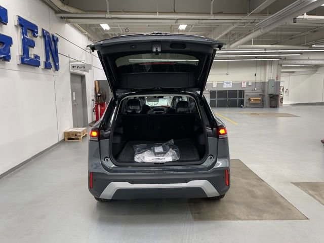 New 2026 Volkswagen Tiguan SE image 9