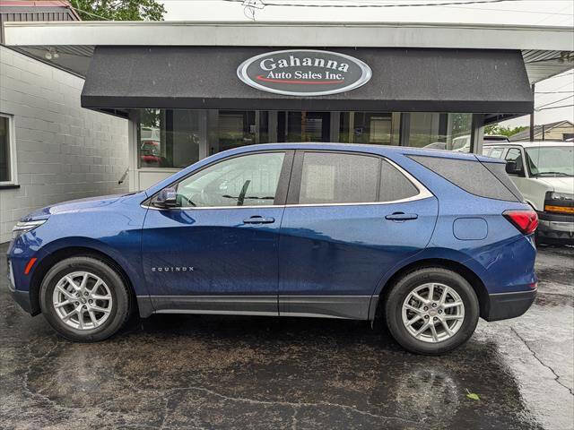 Used 2023 Chevrolet Equinox LT FWD image 2