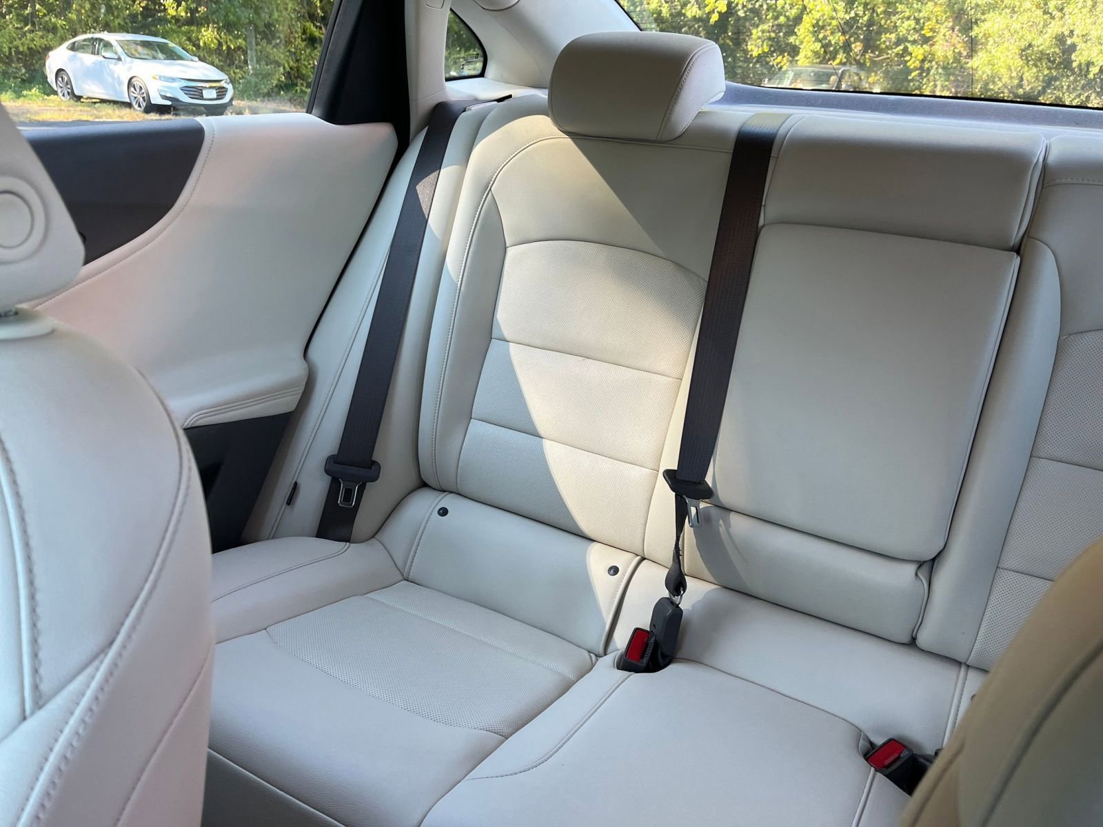 Used 2024 Chevrolet Malibu LT image 35