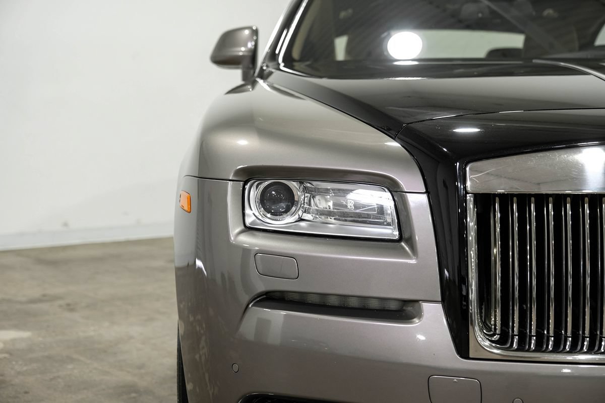Used 2016 Rolls-Royce Wraith RWD image 47