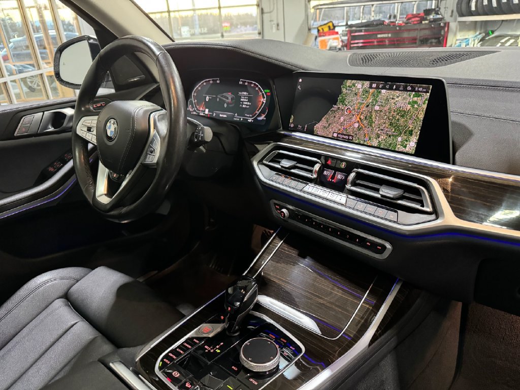 Used 2021 BMW X7 xDrive40i w/ Premium Package AWD/4WD image 32