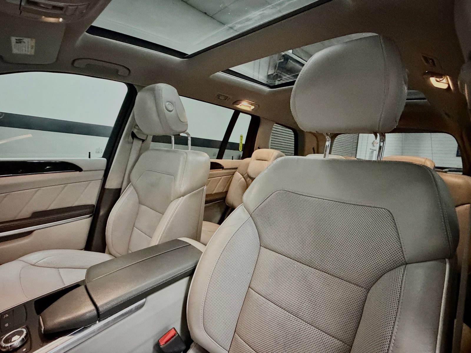 Used 2014 Mercedes-Benz GL 450 4MATIC image 24