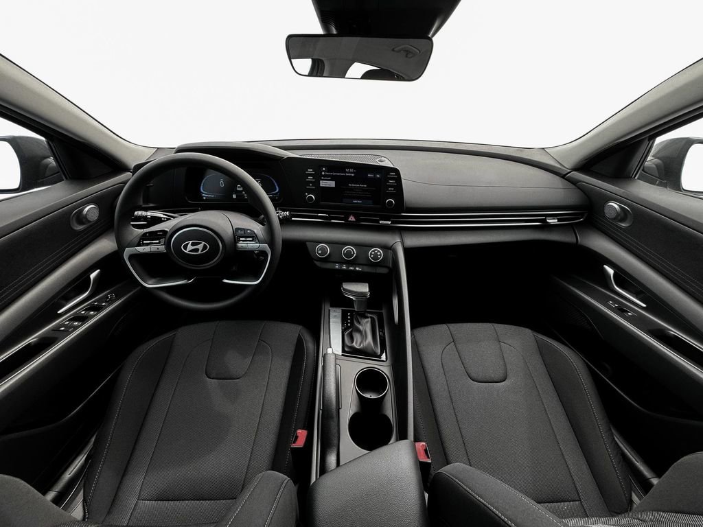 New 2025 Hyundai Elantra SE w/ Cargo Package image 13
