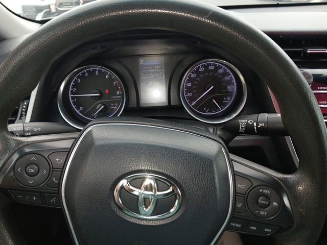 Used 2018 Toyota Camry LE FWD image 25