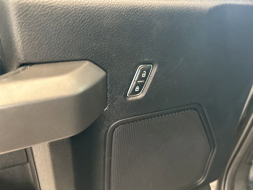 Used 2016 Ford F150 XLT w/ Equipment Group 302A Luxury image 39