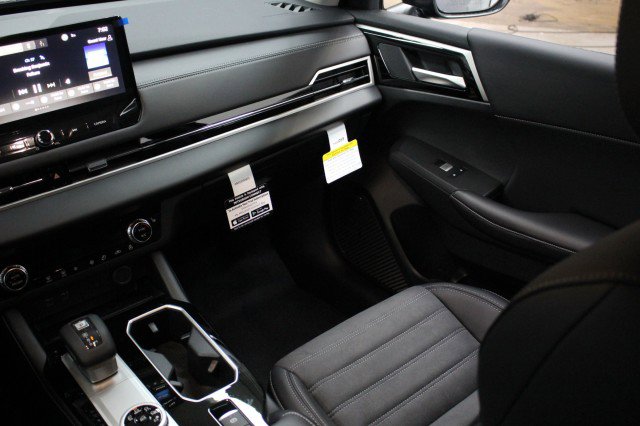 New 2026 Mitsubishi Outlander SE image 22