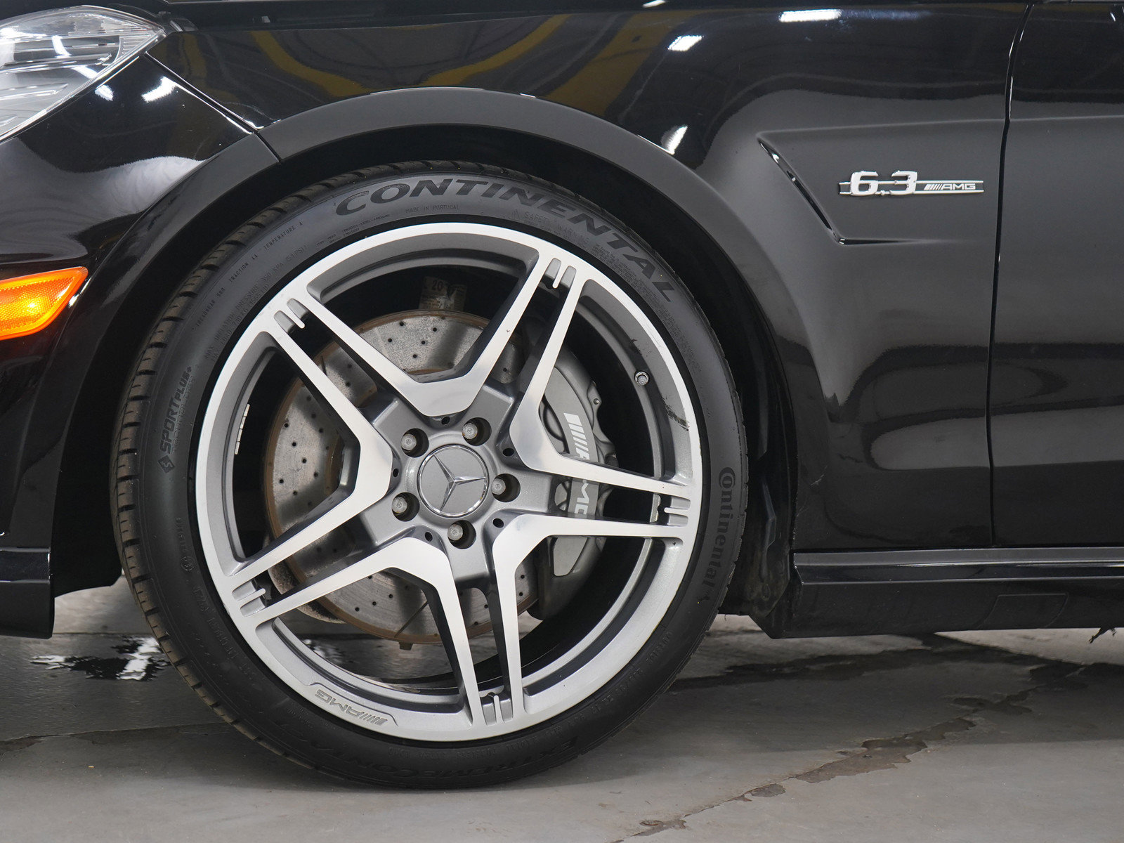 Used 2010 Mercedes-Benz E 63 AMG Sedan image 28