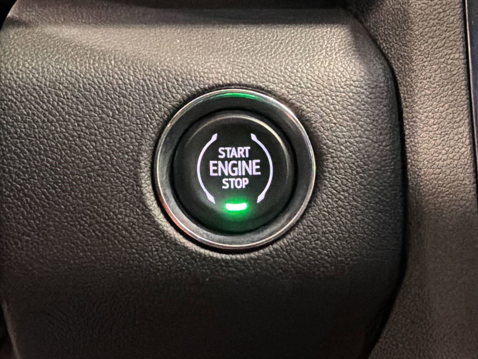 Used 2026 GMC Acadia AT4 AWD/4WD image 25