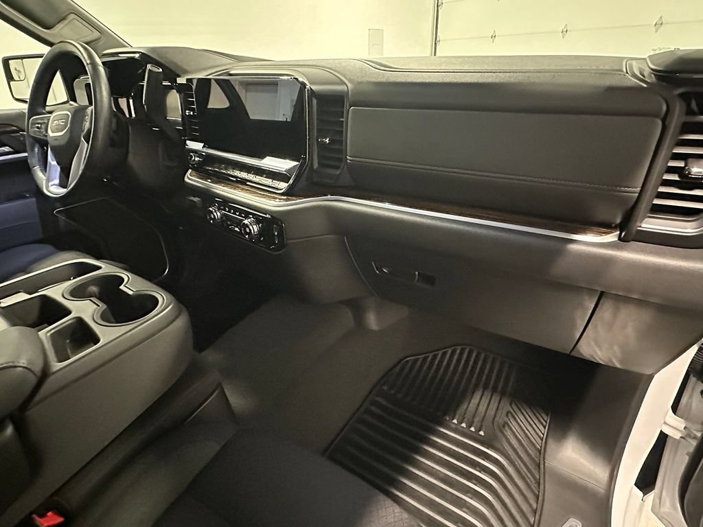 Used 2025 GMC Sierra 1500 Elevation AWD/4WD image 30
