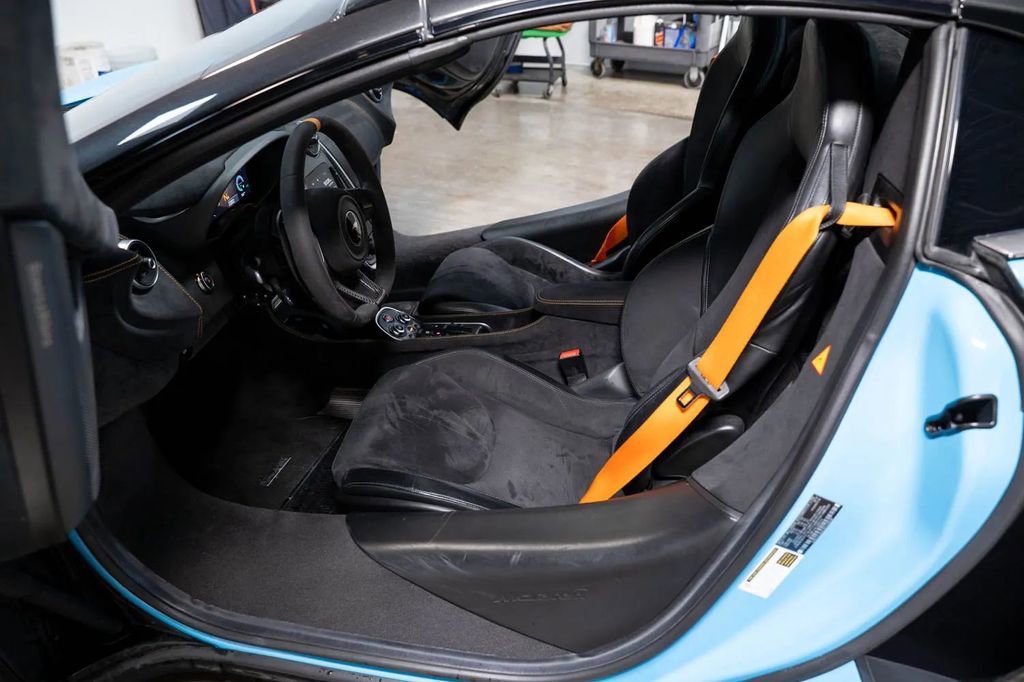 Used 2020 McLaren 600LT Spider image 38
