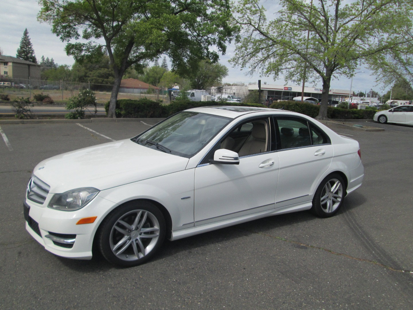 Used 2012 Mercedes-Benz C 250 Sedan image 1