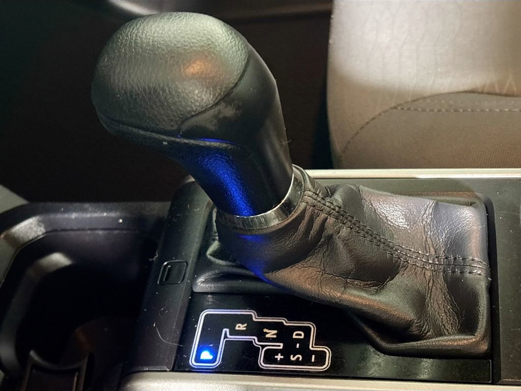 Used 2016 Toyota Tacoma SR5 image 17