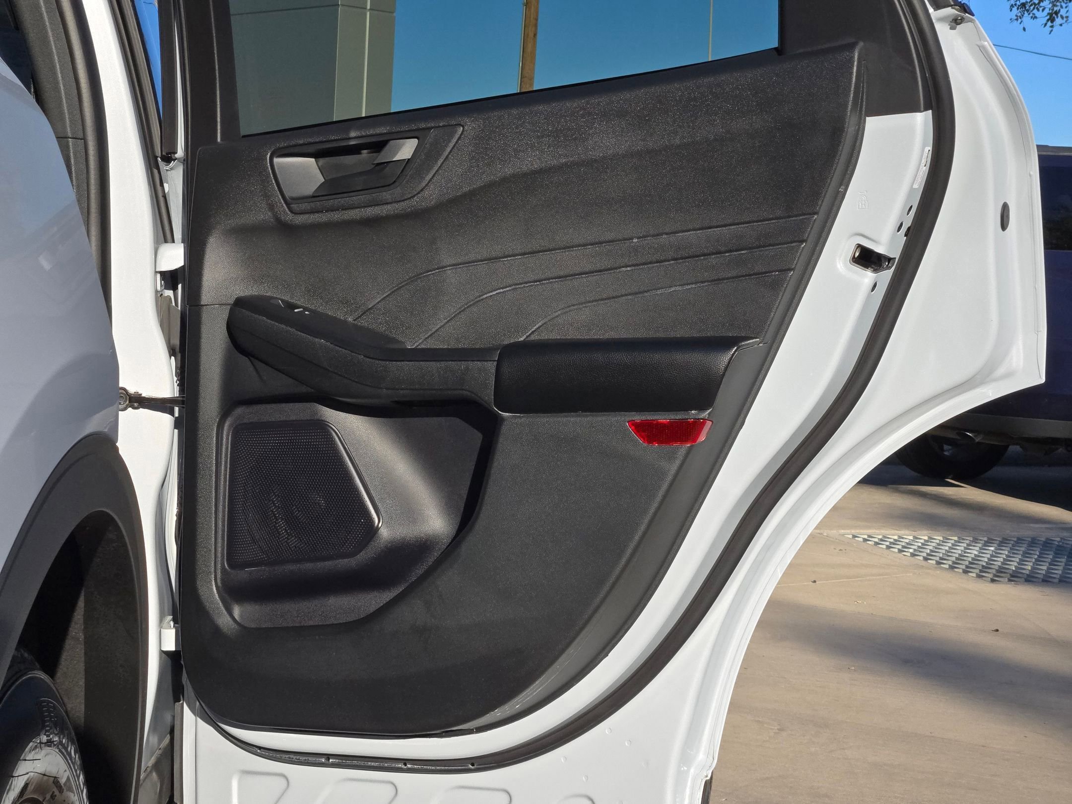 Used 2025 Ford Escape Active image 25