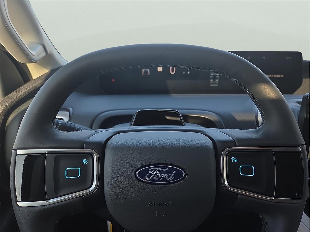 New 2025 Ford Expedition Active image 19