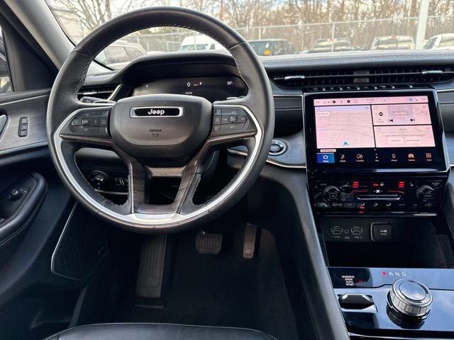 Used 2022 Jeep Grand Cherokee Limited image 22