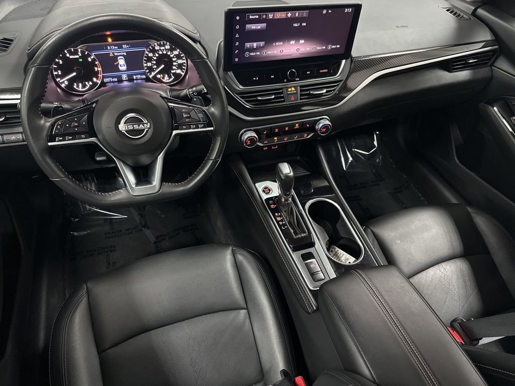 Used 2023 Nissan Altima 2.5 SR w/ SR Premium Package image 13