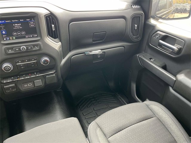 Used 2025 Chevrolet Silverado 1500 Custom w/ Turbomax Blackout Package image 14