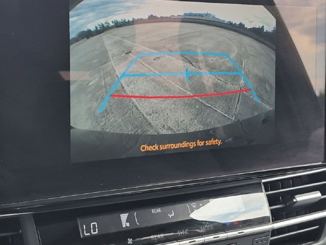 Used 2025 Toyota Sienna XLE FWD image 23