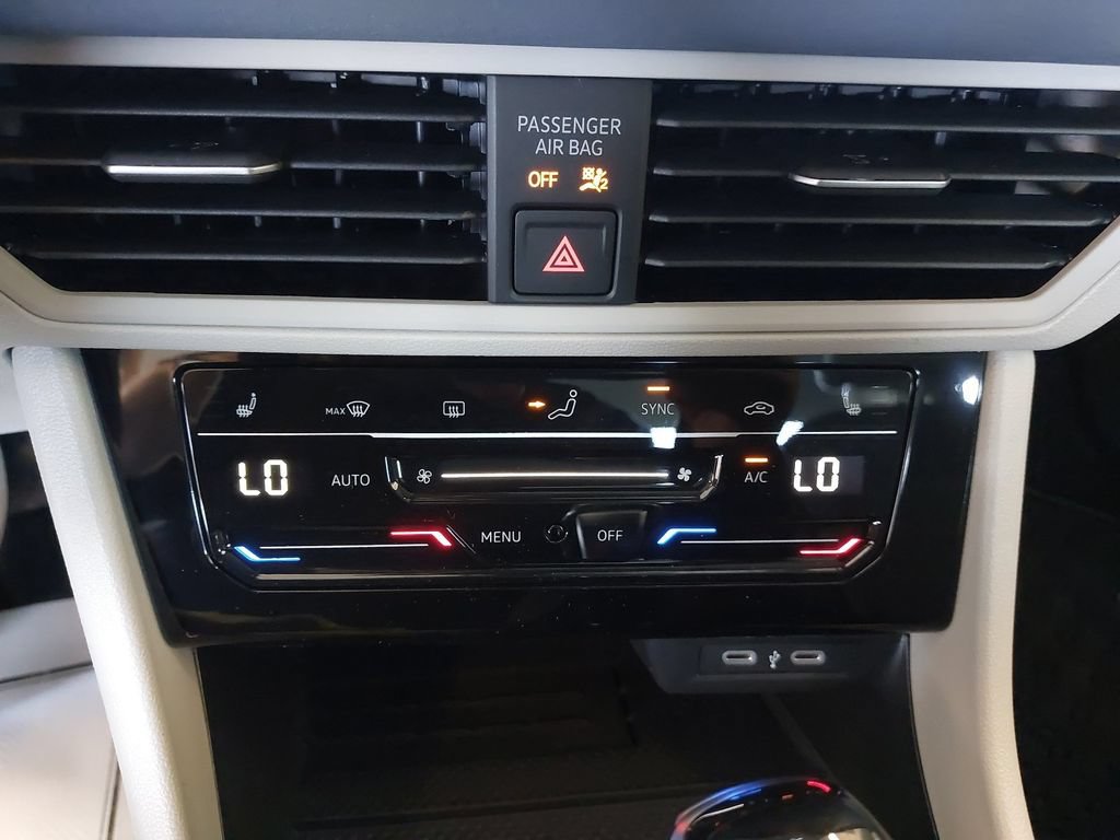New 2026 Volkswagen Jetta SE FWD image 17