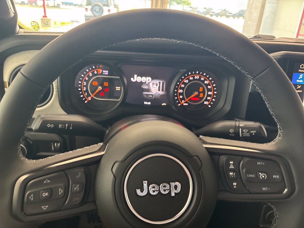 New 2026 Jeep Gladiator Sport AWD/4WD image 38
