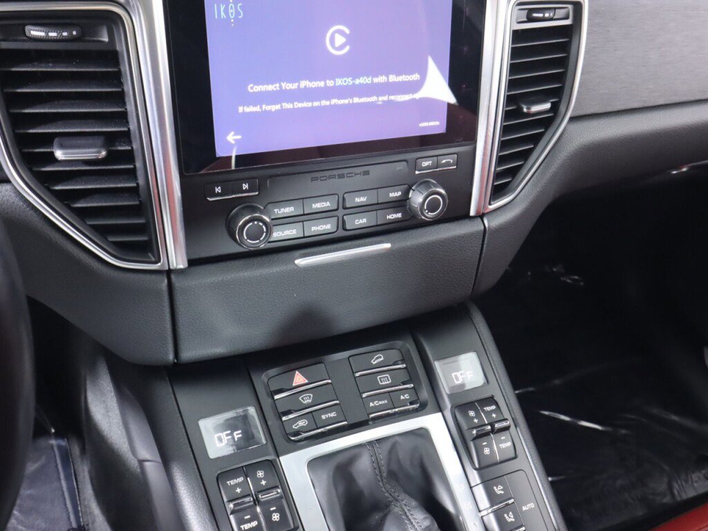 Used 2017 Porsche Macan S image 15