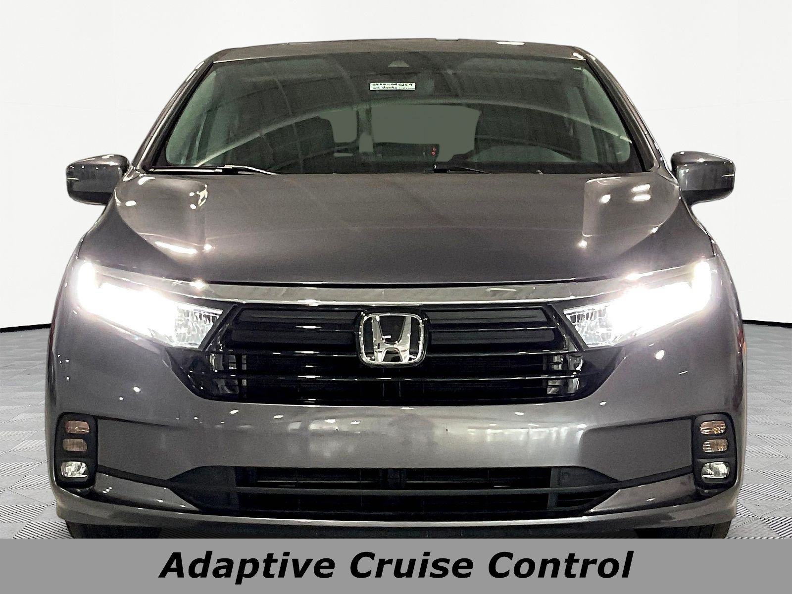 Used 2024 Honda Odyssey EX-L image 2