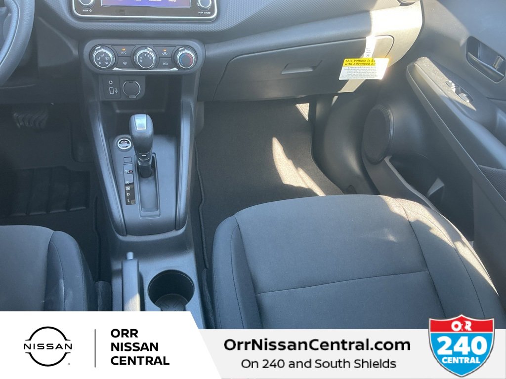New 2025 Nissan Kicks Play S image 24