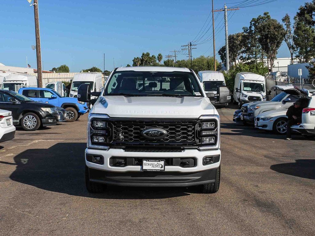 New 2026 Ford F250 XLT w/ XLT Premium Package AWD/4WD image 2