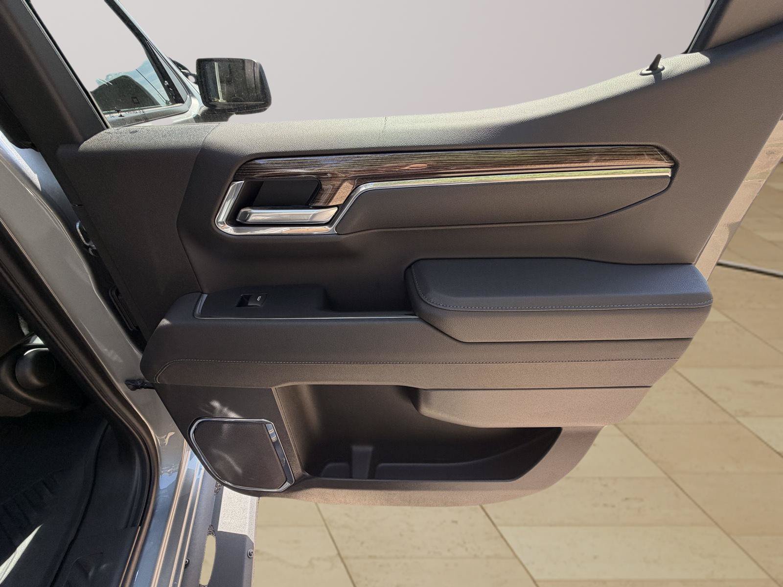 New 2026 Chevrolet Silverado 1500 LT Trail Boss w/ LT Trail Boss Premium Package AWD/4WD image 17