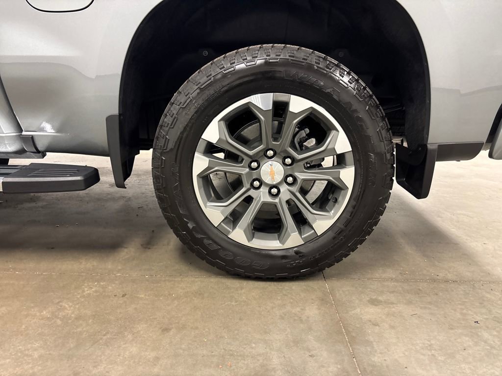 Certified 2026 Chevrolet Silverado 1500 High Country w/ Technology Package image 23
