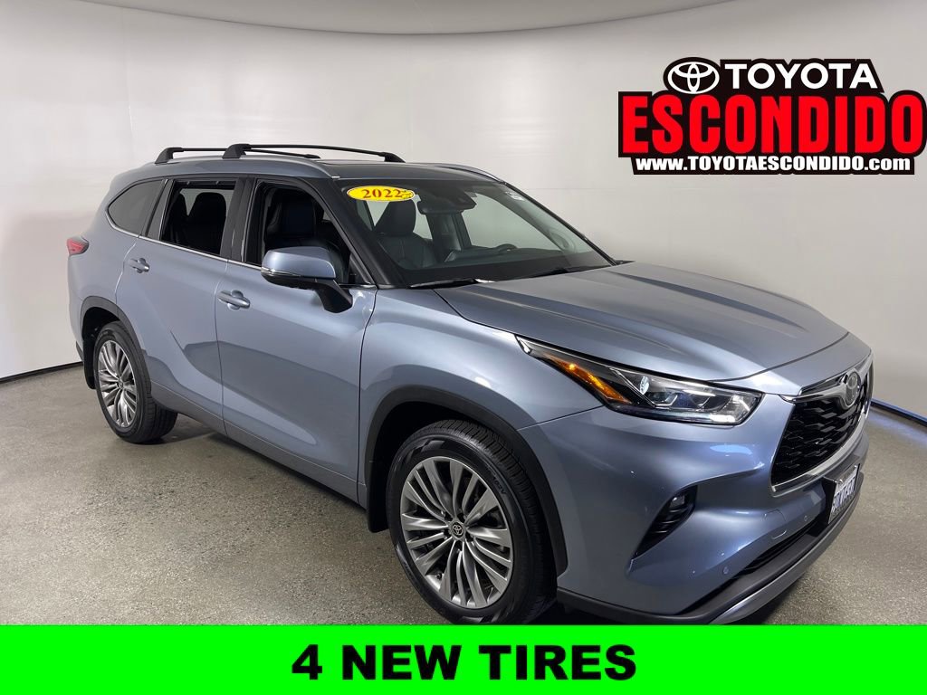 Certified 2022 Toyota Highlander Platinum image 1