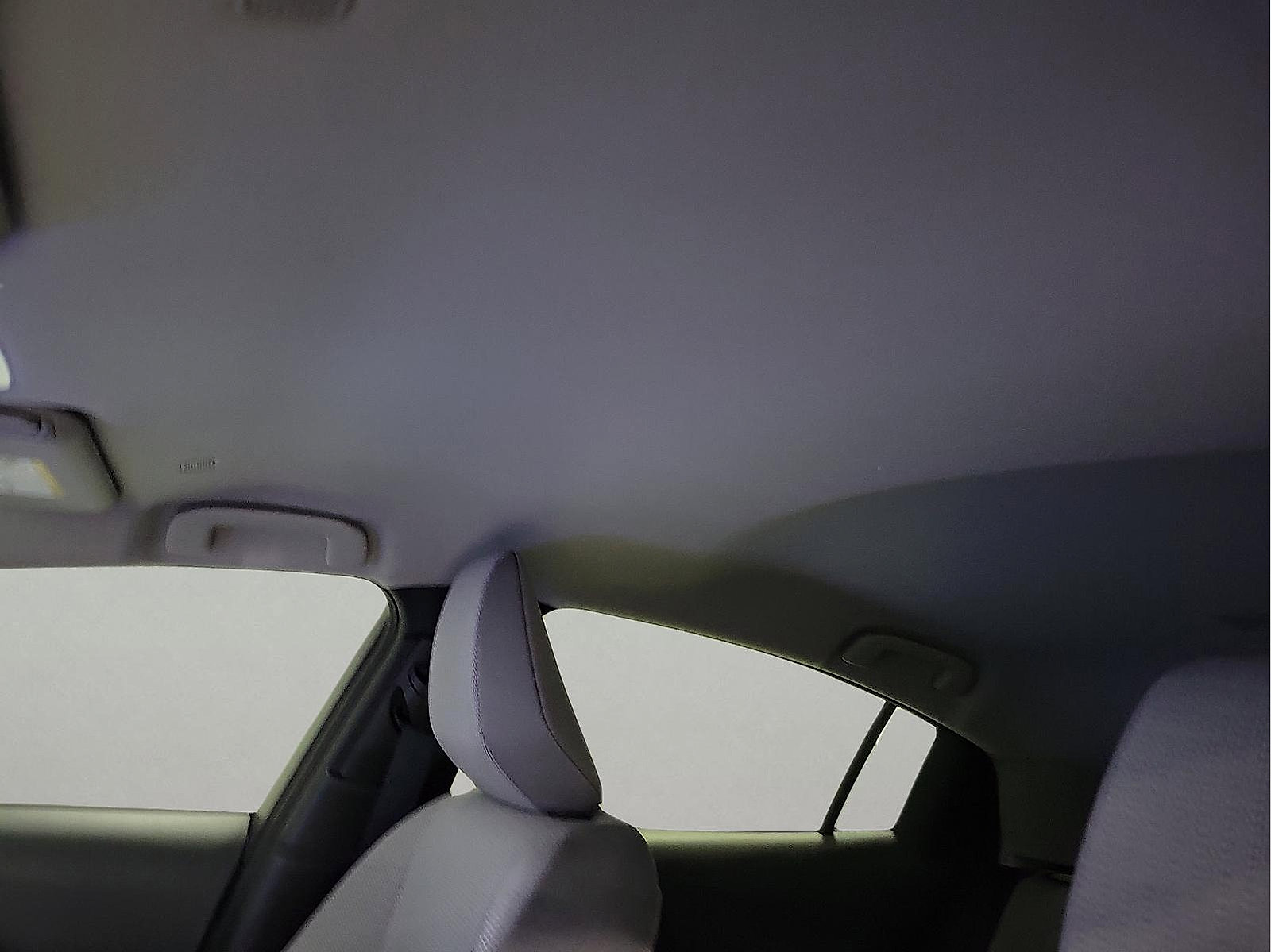 Certified 2025 Toyota Prius LE FWD image 13