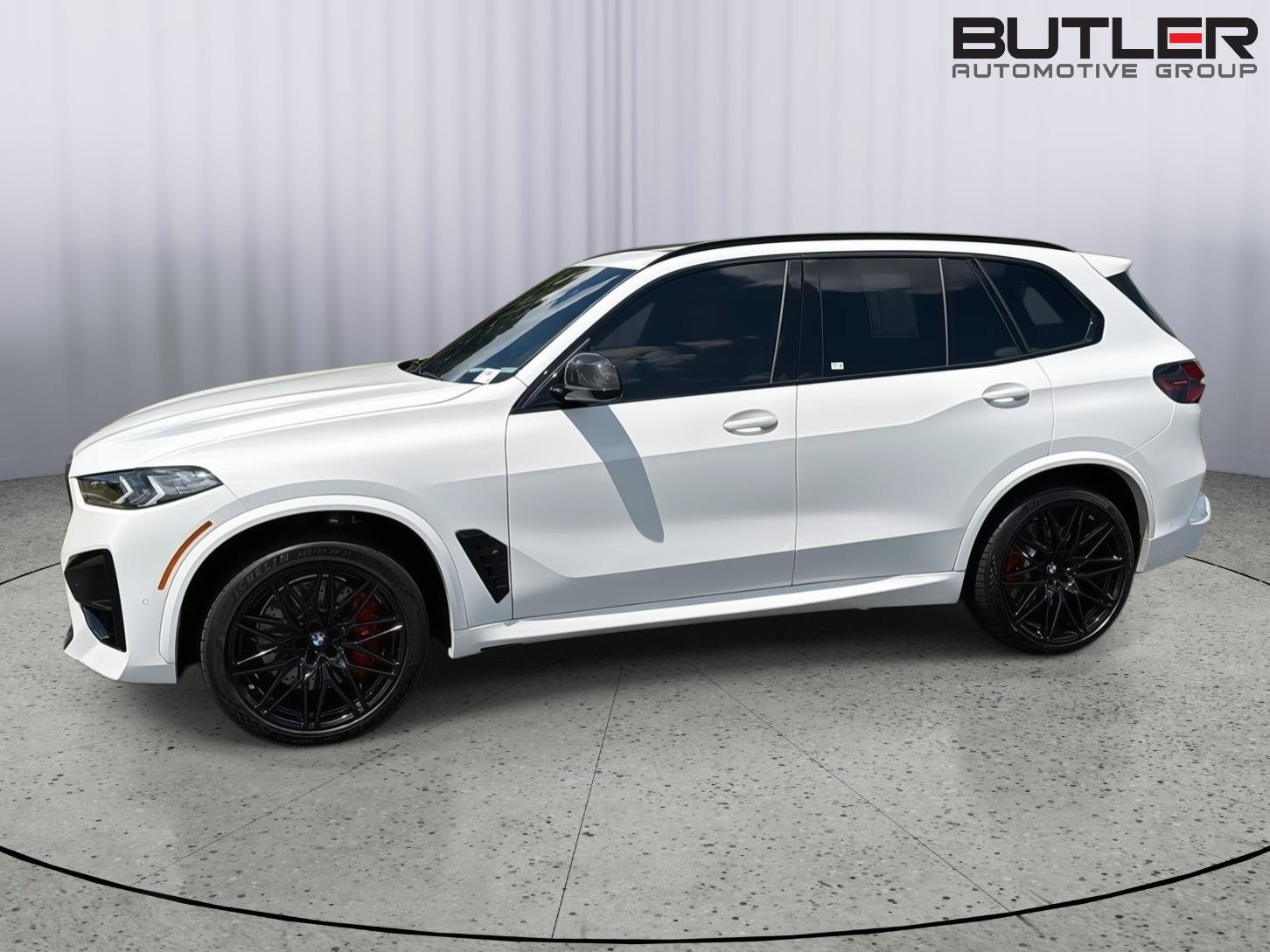 Used 2026 BMW X5 M Competition w/ Executive Package AWD/4WD image 3