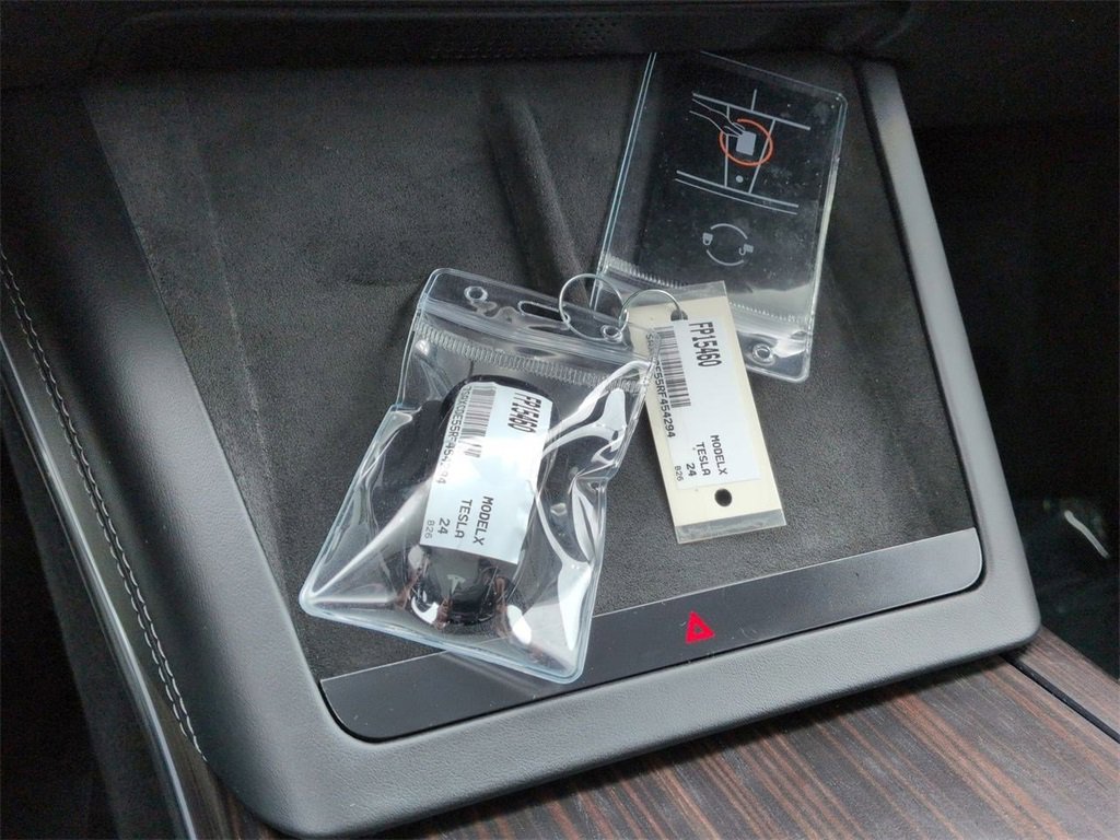 Used 2024 Tesla Model X image 15