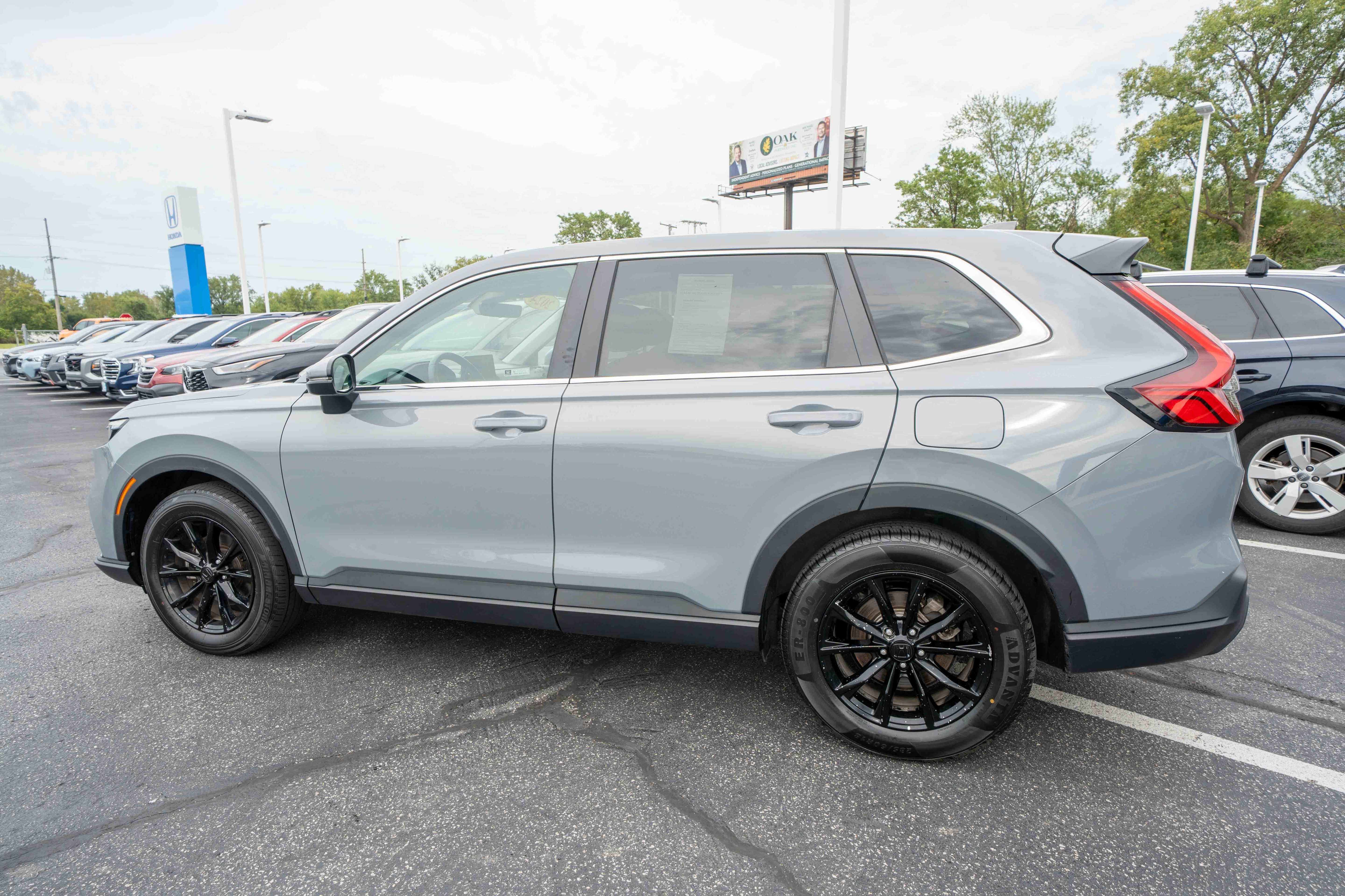 Used 2024 Honda CR-V EX-L image 4