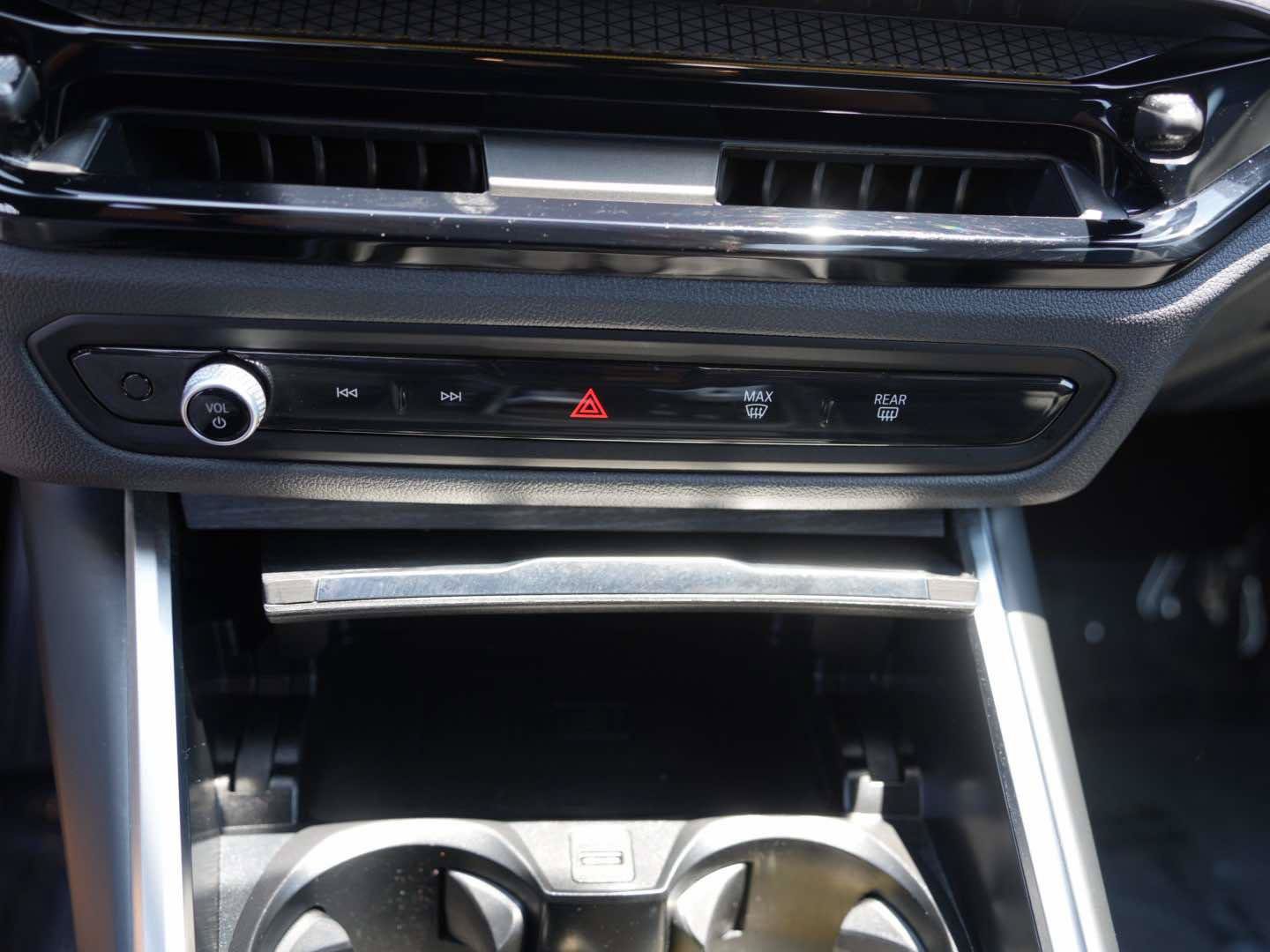 Used 2026 BMW 430i Coupe w/ Parking Assistance Package RWD image 18