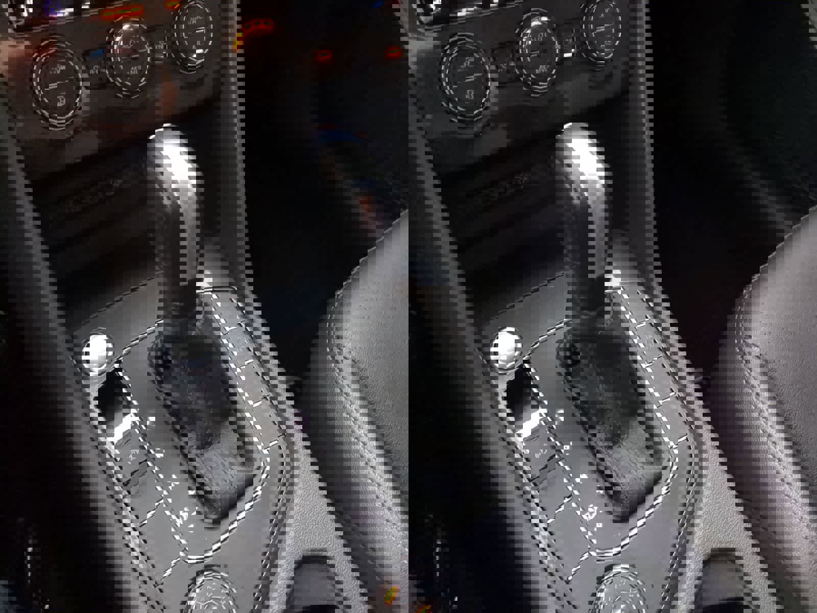 Used 2020 Volkswagen Tiguan SE image 29