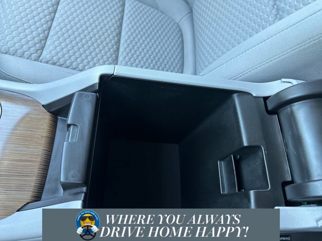 Used 2018 GMC Acadia SLE image 18