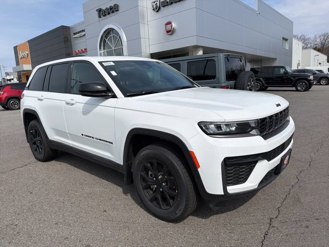New 2026 Jeep Grand Cherokee Altitude