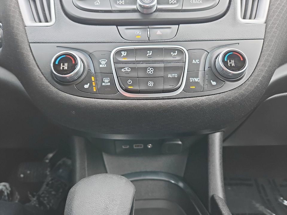 Used 2024 Chevrolet Malibu LT image 26